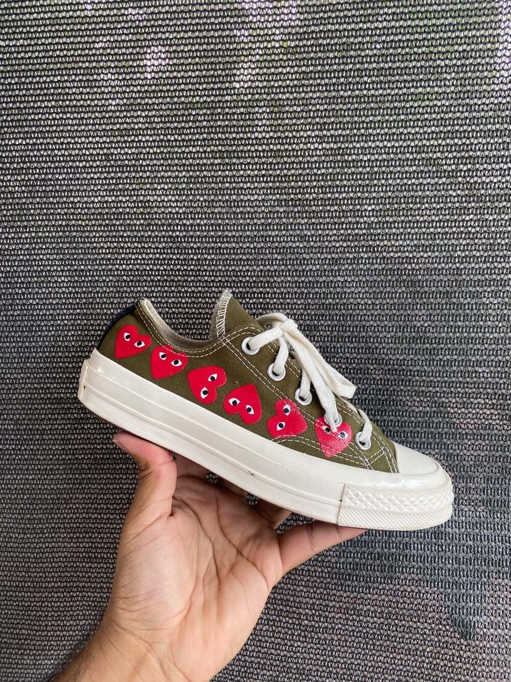 converse chuck taylor x play comme des garcons